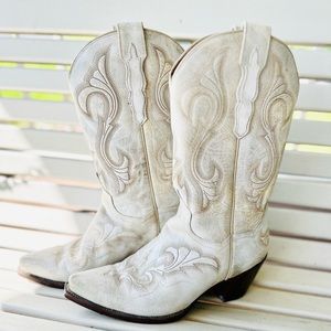 Dan Post Women’s Cowgirl Boots